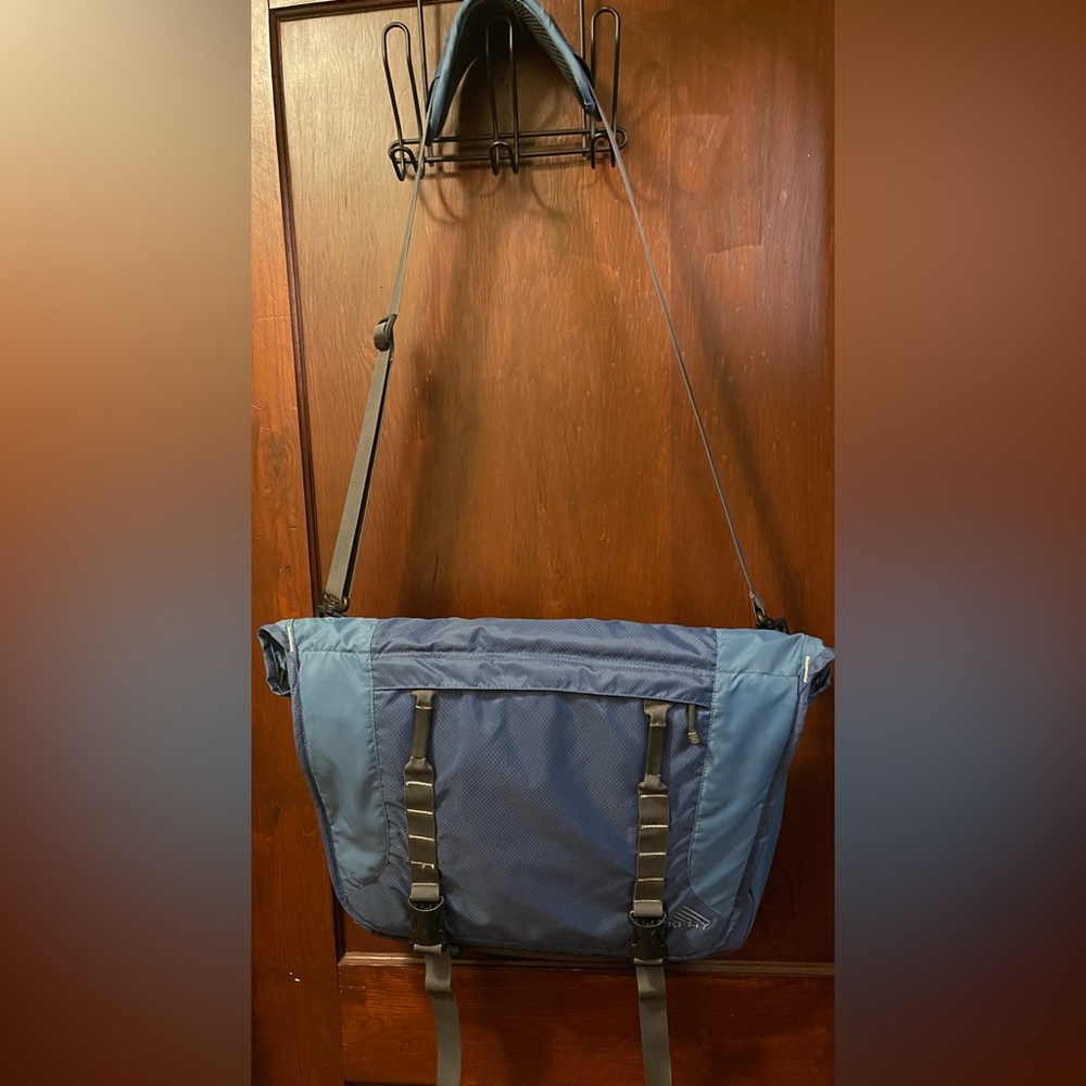 KELTY TREBLE EXPANDABLE MESSENGER/LAPTOP BAG
